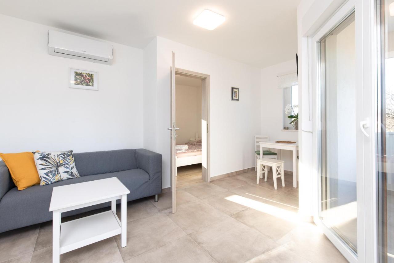 Apartments Brig Perfect Countryside Holiday! Krk Town Exterior photo