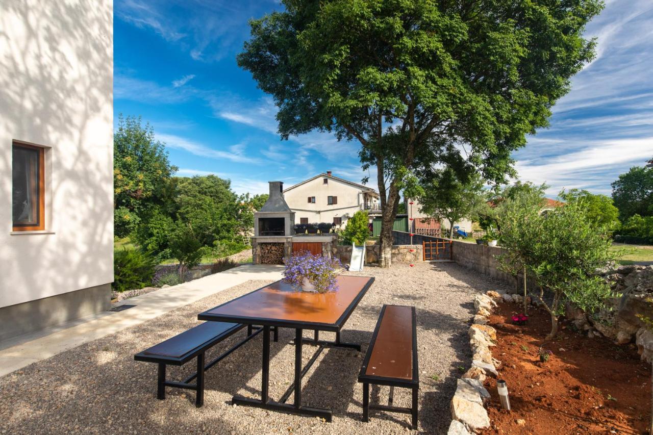 Apartments Brig Perfect Countryside Holiday! Krk Town Exterior photo